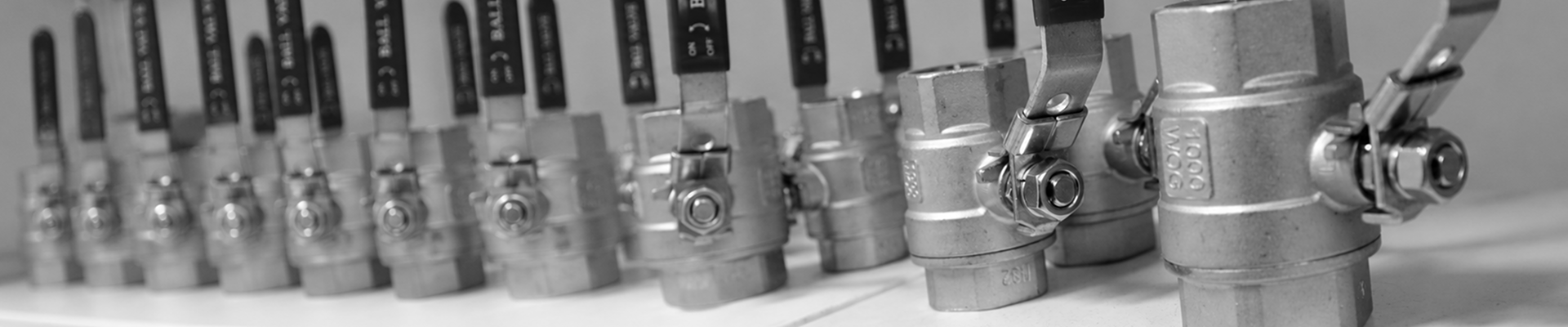 Industrial ball valves